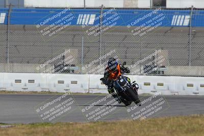 media/Nov-26-2022-Fastrack Riders (Sat) [[b001e85eef]]/Level 1/Session 3 Outside Turn 9/